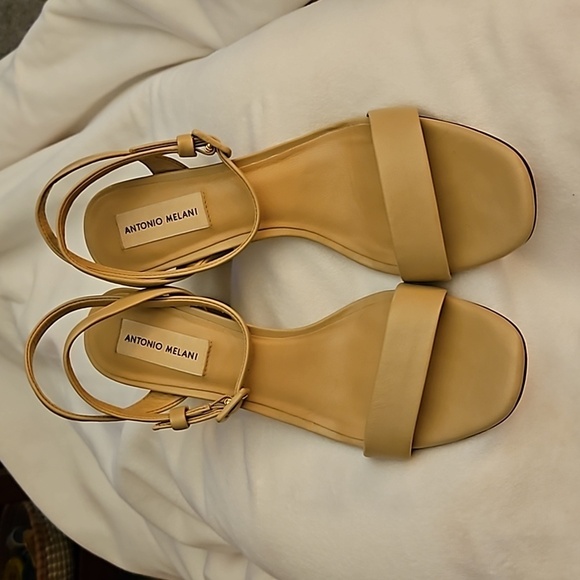 ANTONIO MELANI Gwyn Leather Beige Open Toe Strappy Block Platform Heel Sandals - Picture 2 of 14